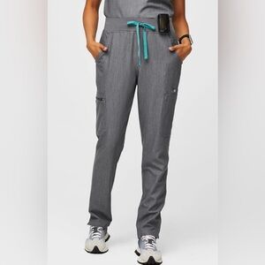 Figs Yola Skinny Scrub Pant Size Small (S) in Graphite